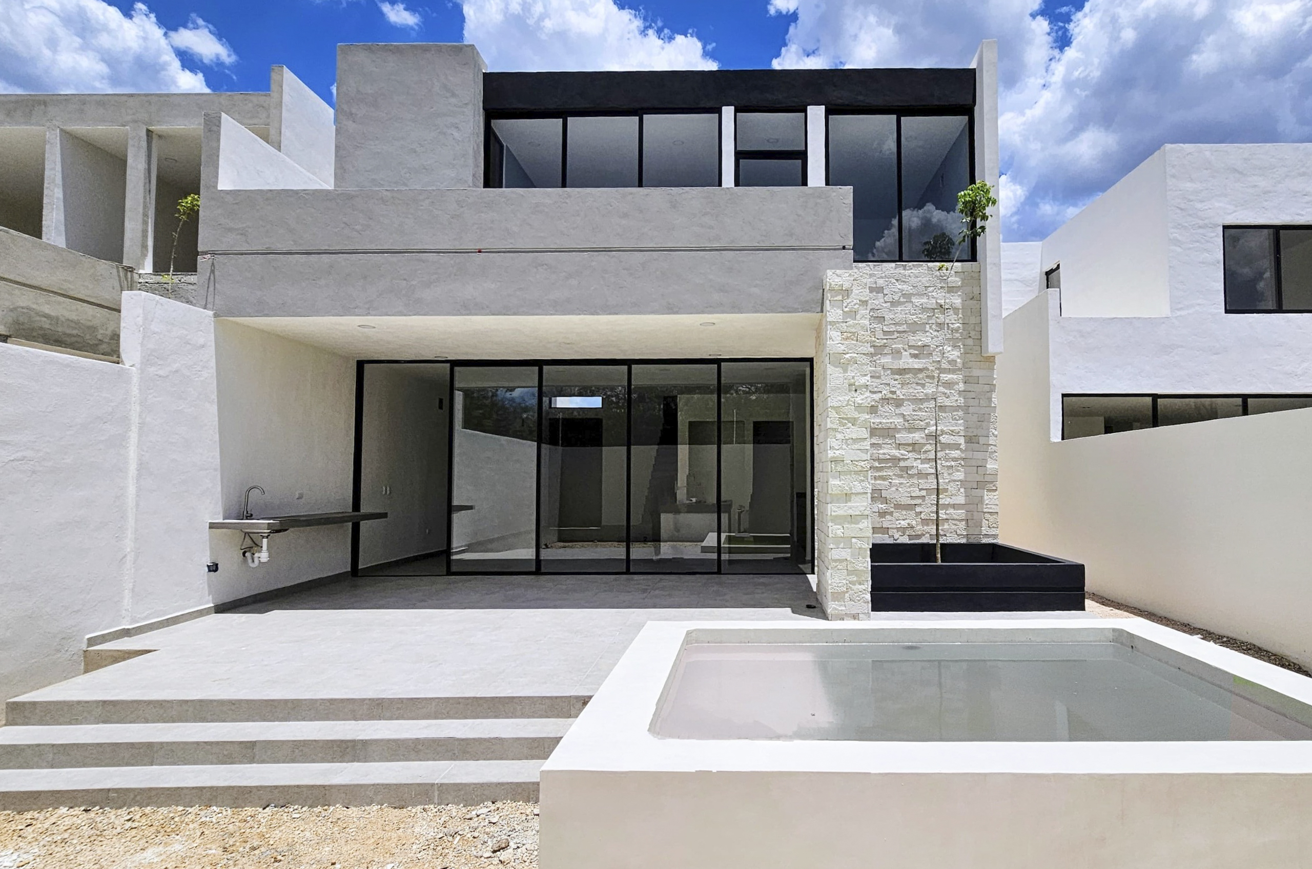 1772-Casa-en-venta-cholul-merida-morera-3-recamaras-cochera-y-terraza-techada (2).jpg